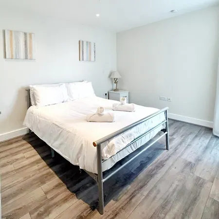 Seaview Boutique One-Bedroom Apt Swansea Exterior photo