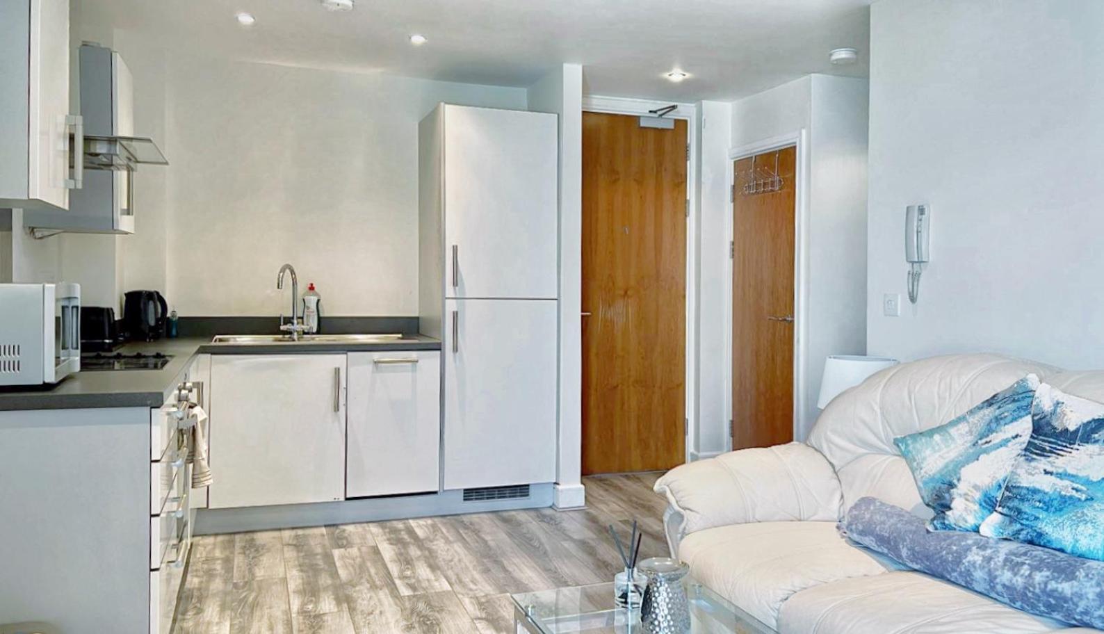Apartment Seaview Boutique One-bedroom Swansea