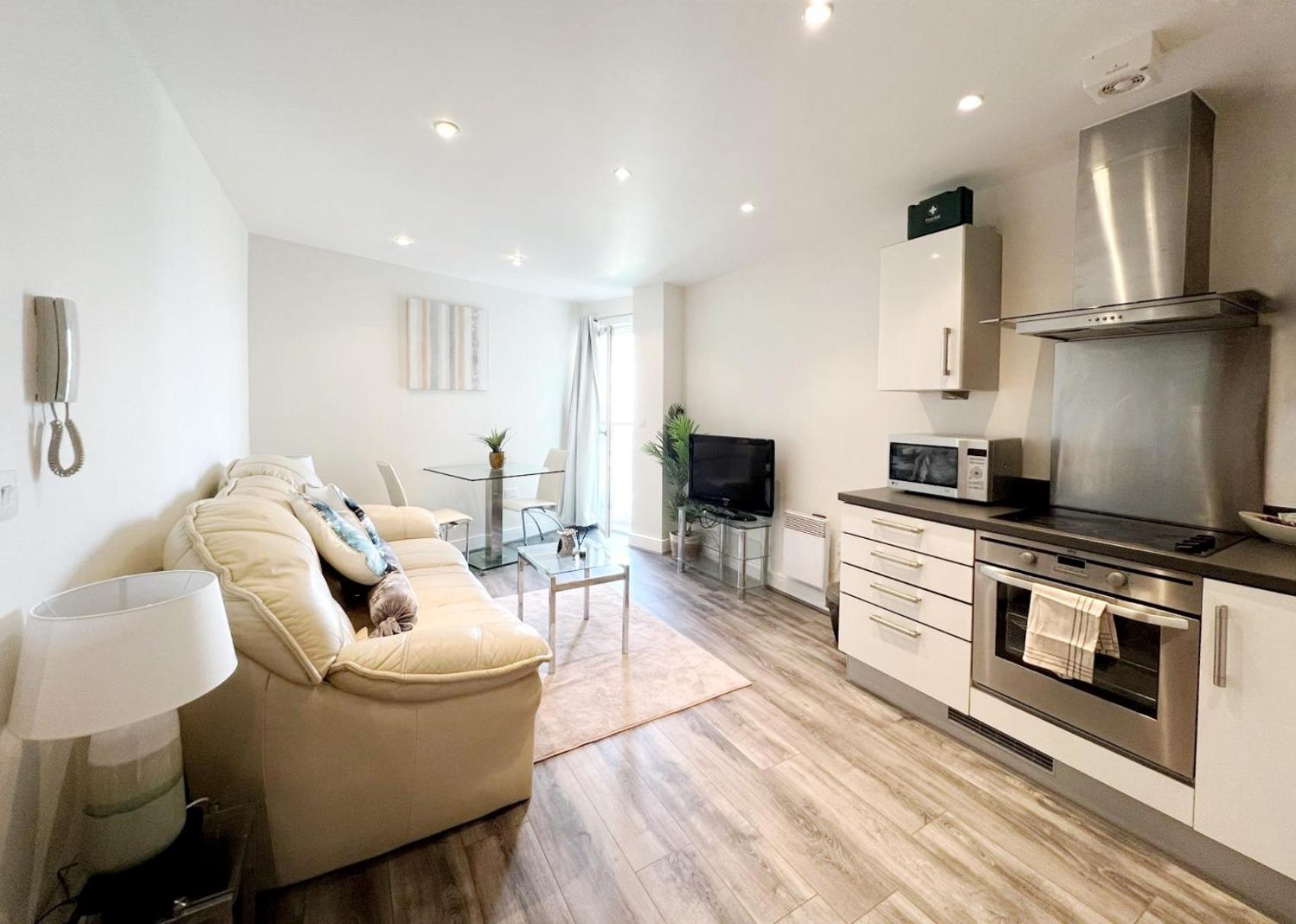 Seaview Boutique One-bedroom Swansea
